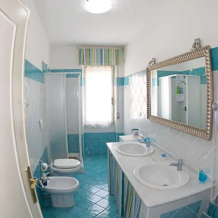 Lo Sperone B&B 알게로